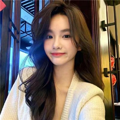 带子狼 在那双小手中